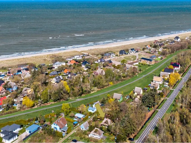 Moellerherm Immobilien - Immobilienangebot - Dierhagen Ost - Alle - Reetdachhaus auf dem Fischland. "Der Ostsee so nah"