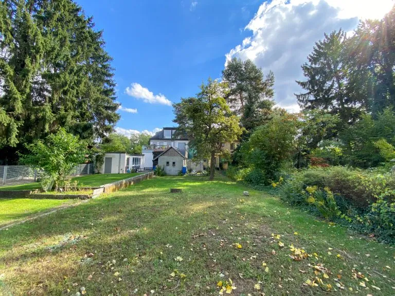 Moellerherm Immobilien - Immobilienangebot - Berlin - Alle - Reihenmittelhaus grenznah zum Grunewald – ideal für Familie & Freizeit