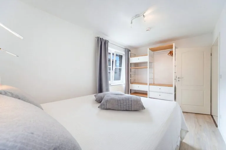 Moellerherm Immobilien - Immobilienangebot - Scharbeutz - Alle - Wo moderner Lifestyle auf Meeresrauschen trifft - Renoviertes Juwel nur 100 m zum Strand