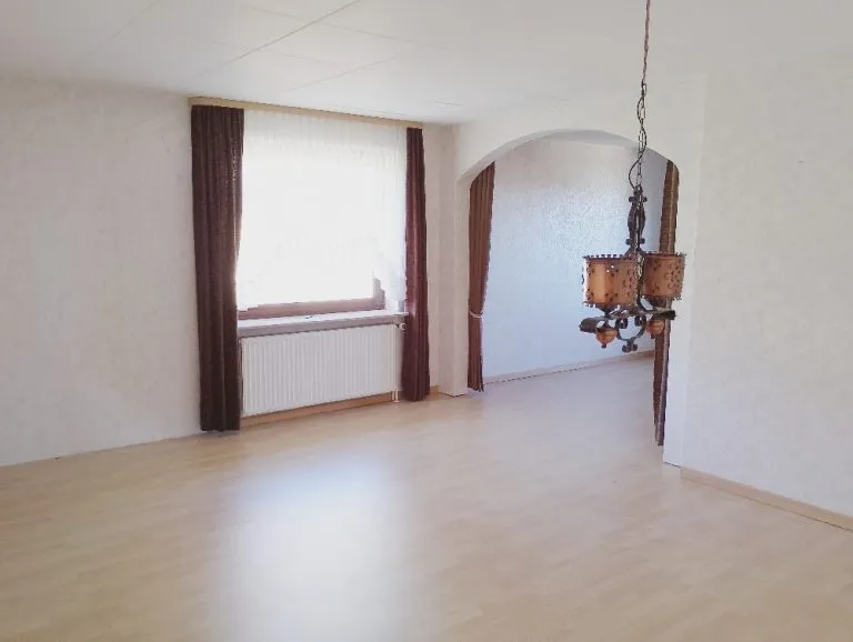 Moellerherm Immobilien - Immobilienangebot - Nienstädt - Alle - Einfamilienhaus mit Weitblick ins Schaumburger Land