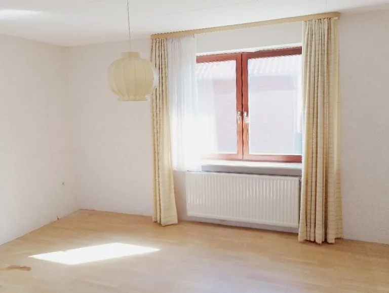 Moellerherm Immobilien - Immobilienangebot - Nienstädt - Alle - Einfamilienhaus mit Weitblick ins Schaumburger Land