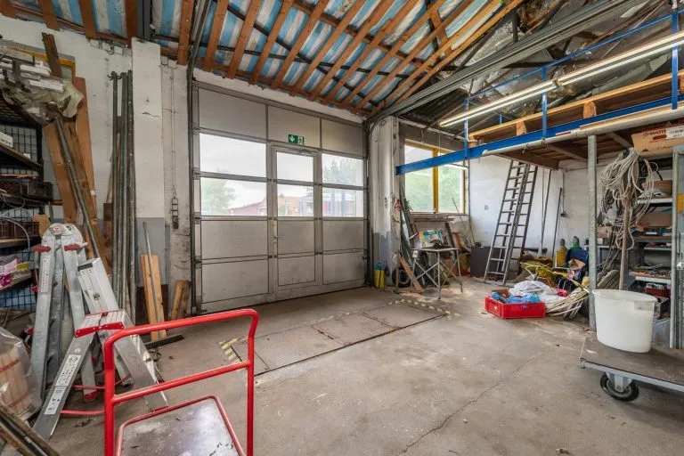 Moellerherm Immobilien - Immobilienangebot - Grube - Alle - Bieterverfahren - Wohn- und Geschäftshaus mit Werkstatt und Halle in Grube