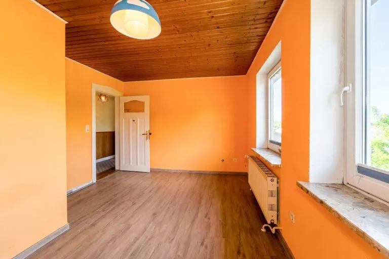 Moellerherm Immobilien - Immobilienangebot - Grube - Alle - Bieterverfahren - Wohn- und Geschäftshaus mit Werkstatt und Halle in Grube