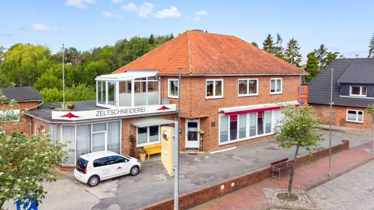 Moellerherm Immobilien - Immobilienangebot - Grube - Alle - Bieterverfahren - Wohn- und Geschäftshaus mit Werkstatt und Halle in Grube