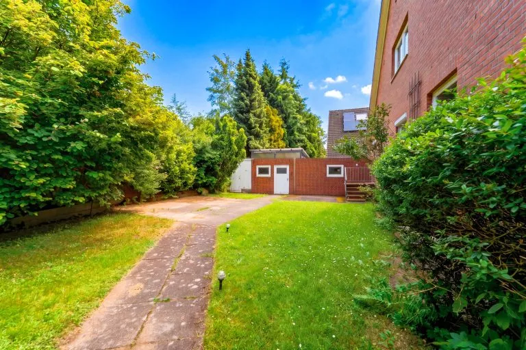 Moellerherm Immobilien - Immobilienangebot - Scharbeutz / Haffkrug - Alle - Attraktives Mehrfamilienhaus mit Entwicklungspotenzial in begehrter Ostseenähe