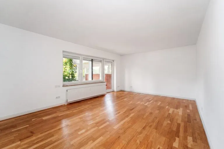 Moellerherm Immobilien - Immobilienangebot - Scharbeutz / Haffkrug - Alle - Attraktives Mehrfamilienhaus mit Entwicklungspotenzial in begehrter Ostseenähe