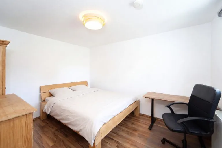 Moellerherm Immobilien - Immobilienangebot - Bad Malente - Alle - Vollvermietetes, modernisiertes MFH mit 4 Einheiten