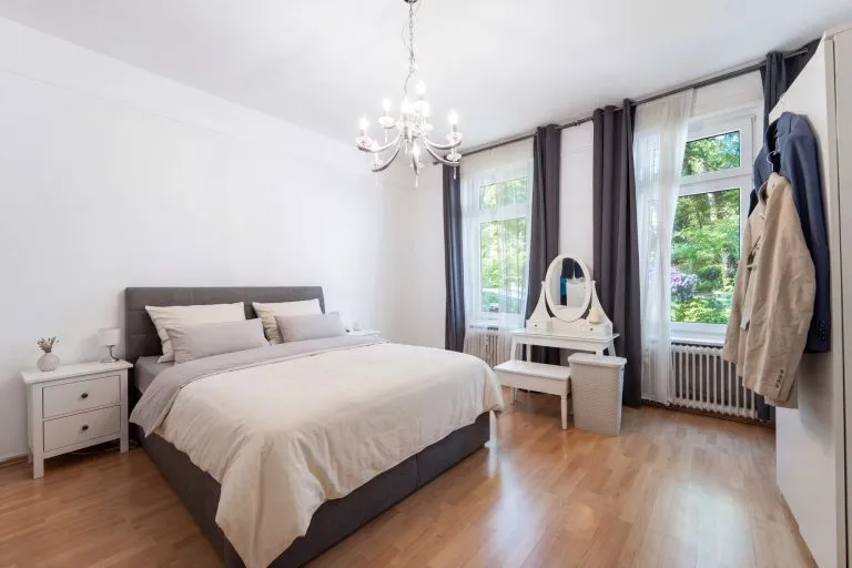 Moellerherm Immobilien - Immobilienangebot - Bad Malente - Alle - Vollvermietetes, modernisiertes MFH mit 4 Einheiten