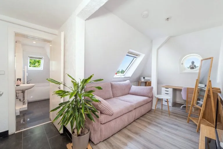 Moellerherm Immobilien - Immobilienangebot - Bad Malente - Alle - Vollvermietetes, modernisiertes MFH mit 4 Einheiten