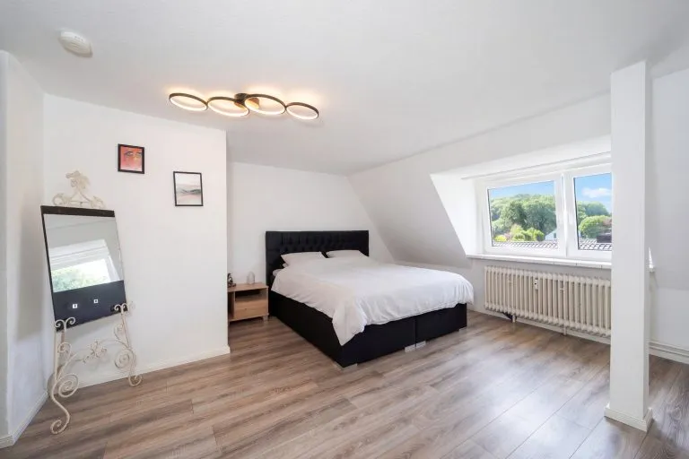 Moellerherm Immobilien - Immobilienangebot - Bad Malente - Alle - Vollvermietetes, modernisiertes MFH mit 4 Einheiten