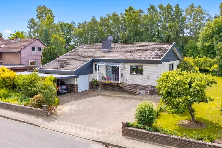 Moellerherm Immobilien - Immobilienangebot - Dahlenburg - Alle - Einfamilienhaus in ruhiger Lage