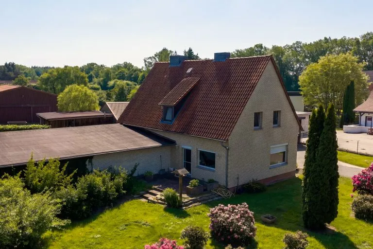 Moellerherm Immobilien - Immobilienangebot - Wriedel-Brockhöfe Bahnhof - Alle - Traumhafte kleine private Reitanlage in der Lüneburger Heide