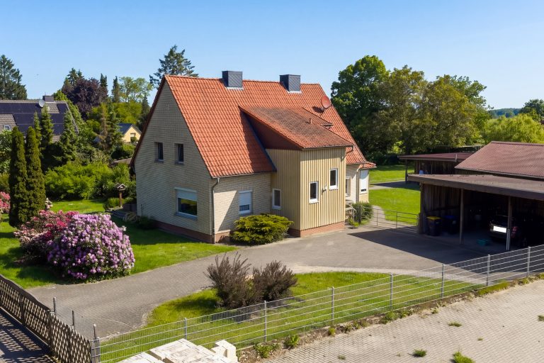 Moellerherm Immobilien - Immobilienangebot - Wriedel-Brockhöfe Bahnhof - Alle - Traumhafte kleine private Reitanlage in der Lüneburger Heide