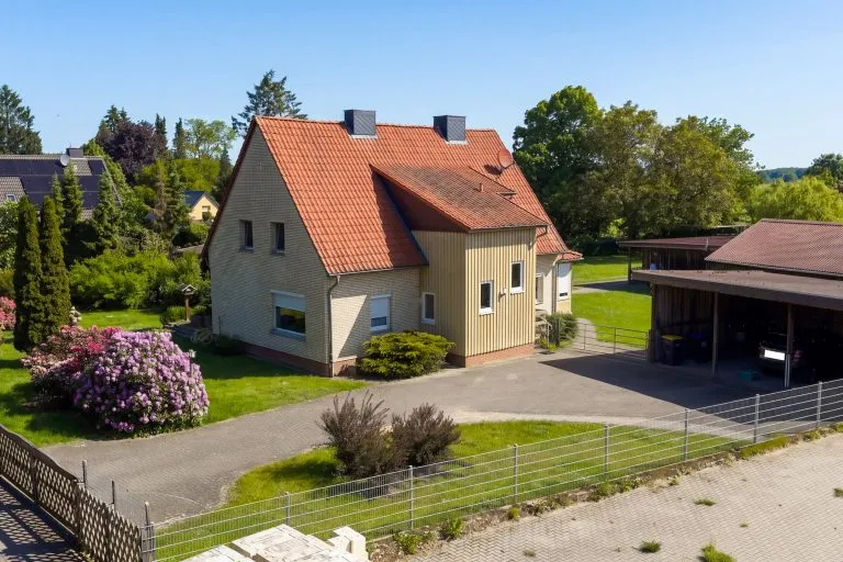 Moellerherm Immobilien - Immobilienangebot - Wriedel-Brockhöfe Bahnhof - Alle - Traumhafte kleine private Reitanlage in der Lüneburger Heide