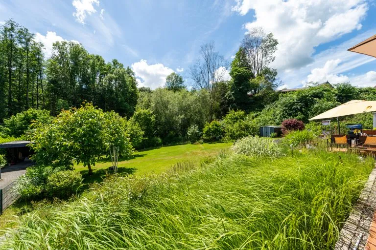 Moellerherm Immobilien - Immobilienangebot - Buchholz - Alle - Nur 100 Meter zum Ratzeburger See – Wohnen mit traumhaftem Seeblick