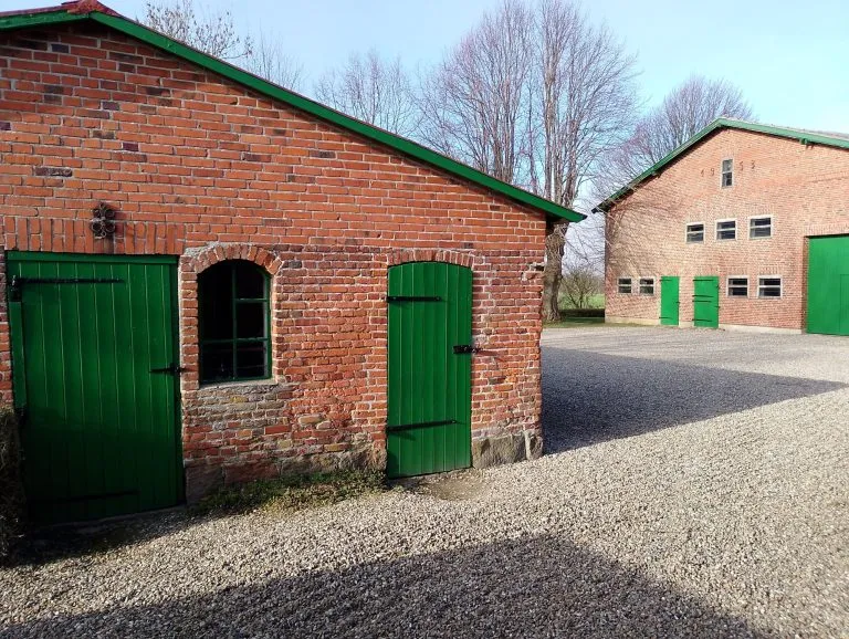 Moellerherm Immobilien - Immobilienangebot - Gelting / Nadelhöft - Alle - Resthof mit Land zur Pferdehaltung