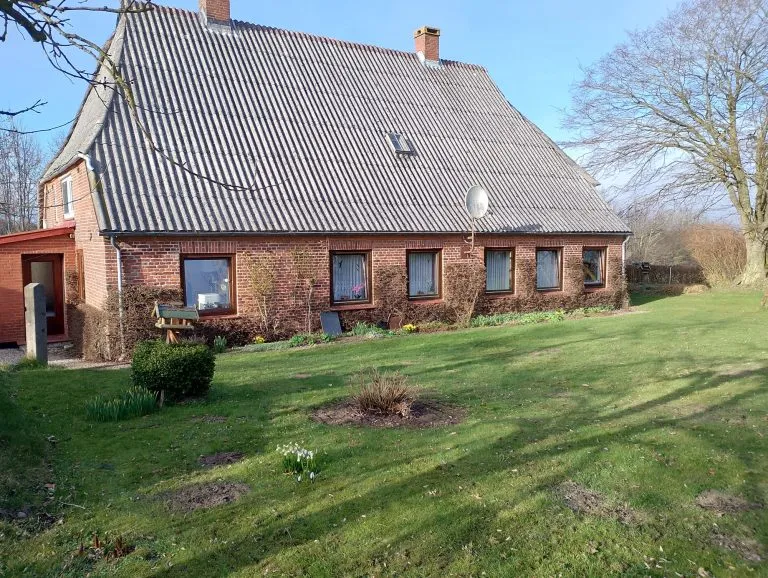 Moellerherm Immobilien - Immobilienangebot - Gelting / Nadelhöft - Alle - Resthof mit Land zur Pferdehaltung