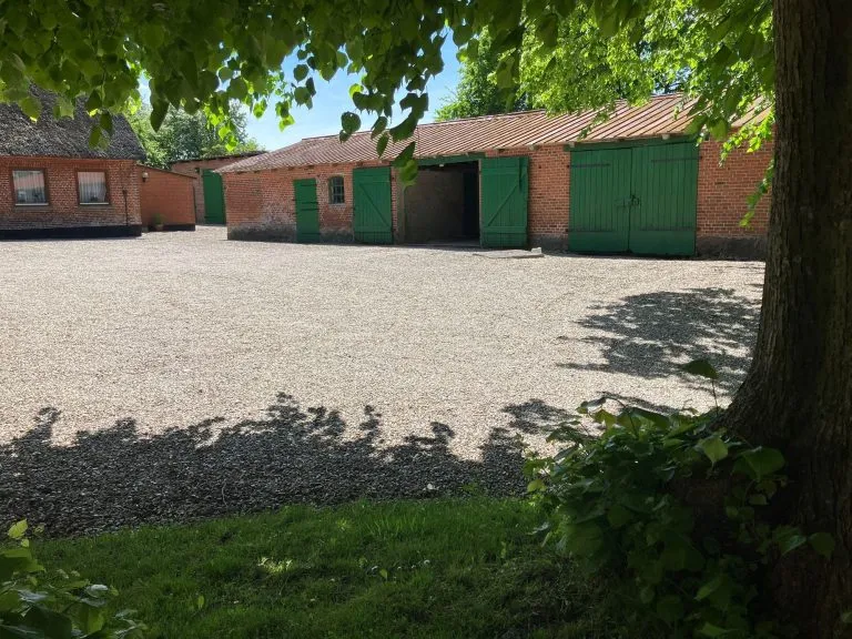 Moellerherm Immobilien - Immobilienangebot - Gelting / Nadelhöft - Alle - Resthof mit Land zur Pferdehaltung