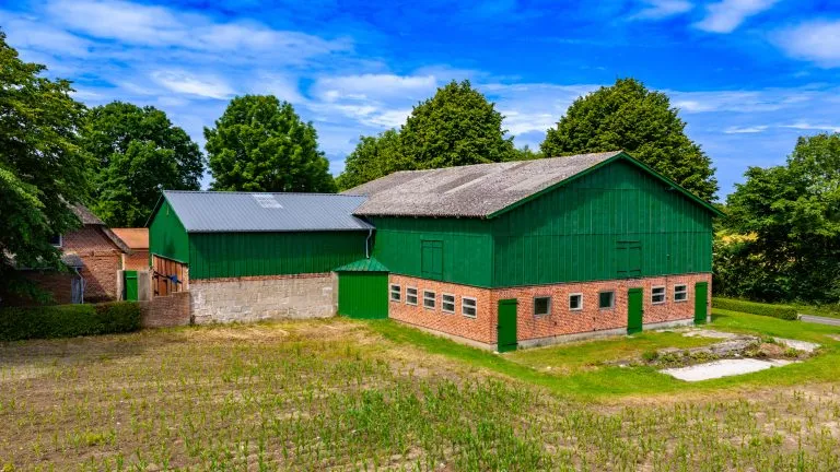 Moellerherm Immobilien - Immobilienangebot - Gelting / Nadelhöft - Alle - Resthof mit Land zur Pferdehaltung
