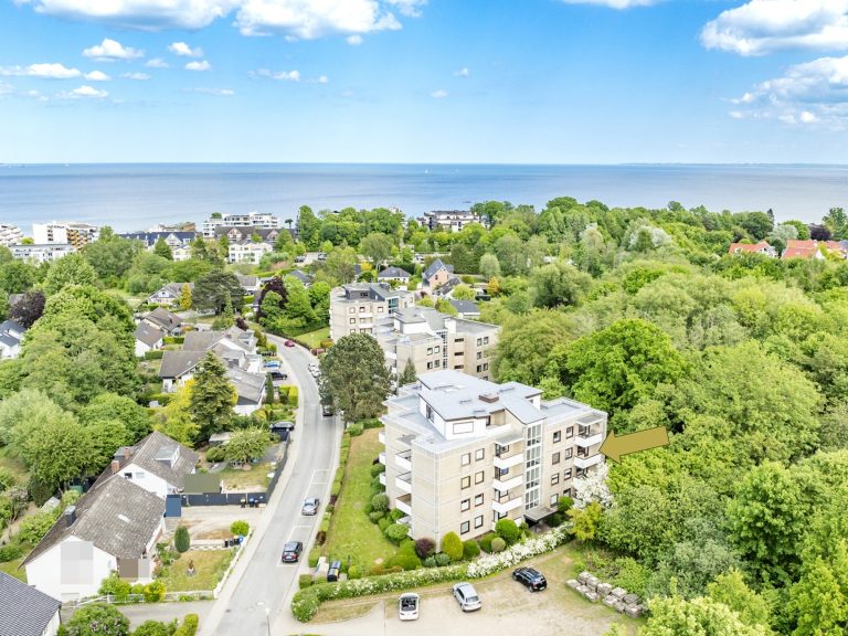 Moellerherm Immobilien - Immobilienangebot - Scharbeutz - Alle - Ihr Platz an der Küste!  Eigentumswohnung mit zwei Balkonen
und Aufzug in Scharbeutz