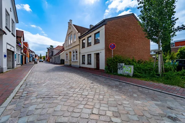 Moellerherm Immobilien - Immobilienangebot - Neustadt in Holstein - Alle - Baugrundstück mit Altbestand in bester Zentrumslage