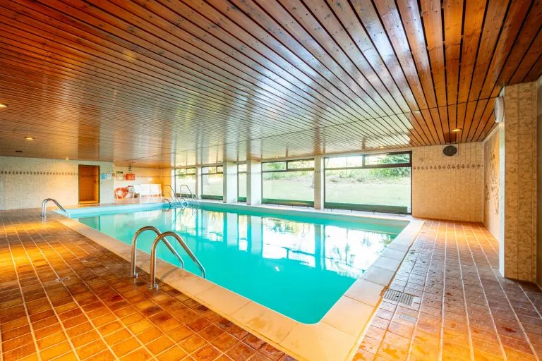 Moellerherm Immobilien - Immobilienangebot - Timmendorfer Strand - Alle - Wohnen auf zwei Ebenen: Renovierungsbedürftige  Maisonette-Wohnung mit Balkon