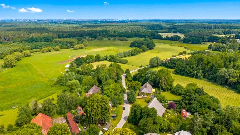 Moellerherm Immobilien - Immobilienangebot - Lübeck - Alle - Landhaus-Juwel nahe Lübeck - Stilvolles Wohnen in ruhiger Lage