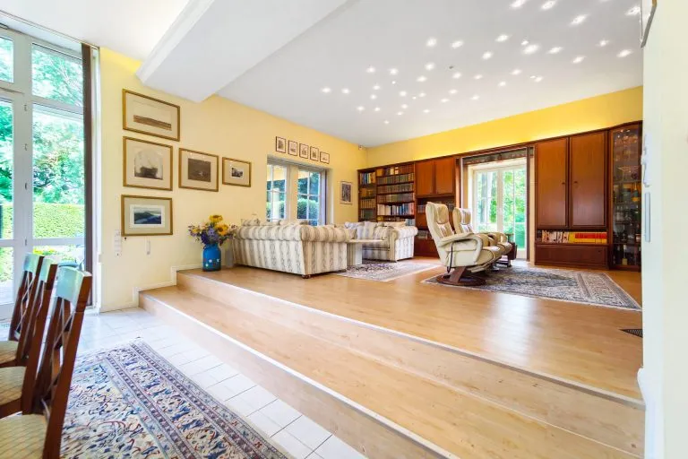 Moellerherm Immobilien - Immobilienangebot - Lübeck - Alle - Landhaus-Juwel nahe Lübeck - Stilvolles Wohnen in ruhiger Lage