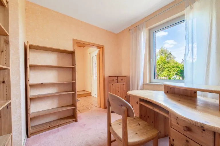 Moellerherm Immobilien - Immobilienangebot - Kasseburg - Alle - Ehemalige Hofstelle mit großzügigem Wohnhaus, Scheune und schöner Feldrandlage
