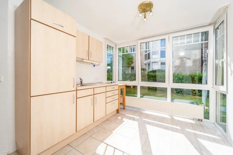 Moellerherm Immobilien - Immobilienangebot - Scharbeutz - Alle - Wohnen mit Meeresbrise - Ferienwohnung nur 80 m vom Ostseestrand