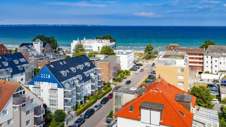 Moellerherm Immobilien - Immobilienangebot - Scharbeutz - Alle - Wohnen mit Meeresbrise - Ferienwohnung nur 80 m vom Ostseestrand