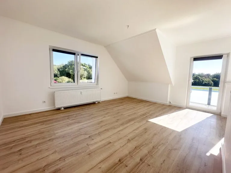Moellerherm Immobilien - Immobilienangebot - Scharbeutz - Alle - Sonniger Weitblick inklusive- Helle 2-Zimmer-Wohnung mit großzügigem Balkon