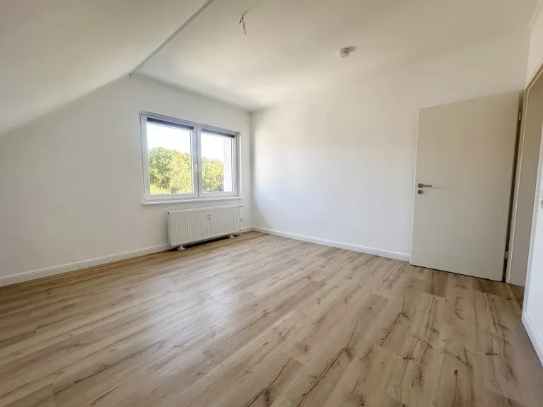 Moellerherm Immobilien - Immobilienangebot - Scharbeutz - Alle - Sonniger Weitblick inklusive- Helle 2-Zimmer-Wohnung mit großzügigem Balkon